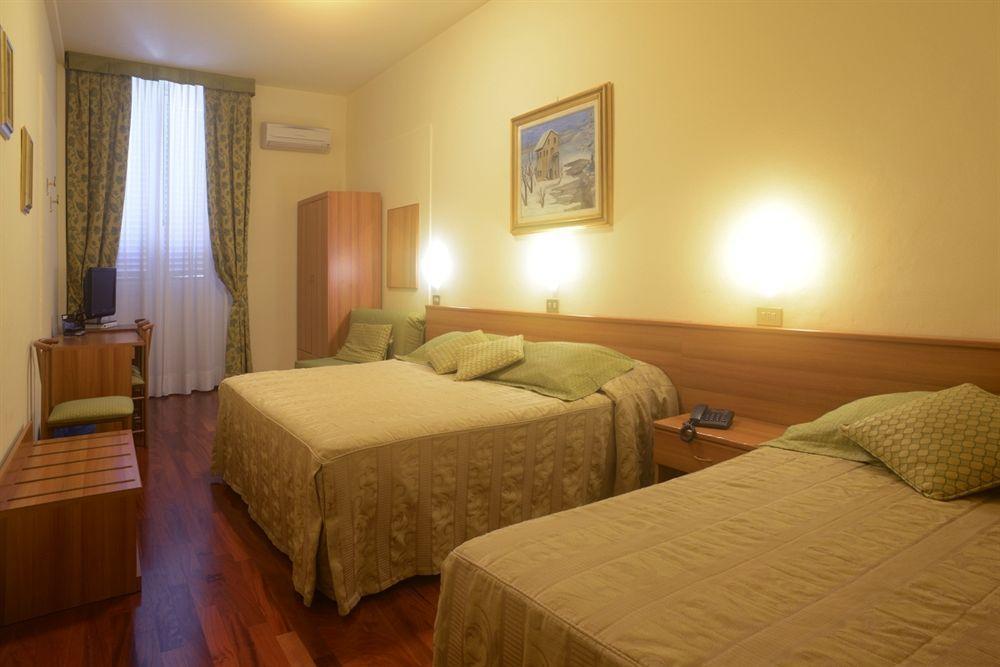 Hotel Colomba フィレンツェ エクステリア 写真