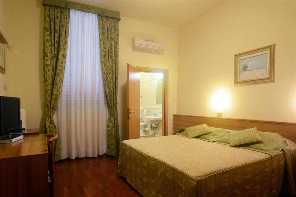 Hotel Colomba フィレンツェ エクステリア 写真