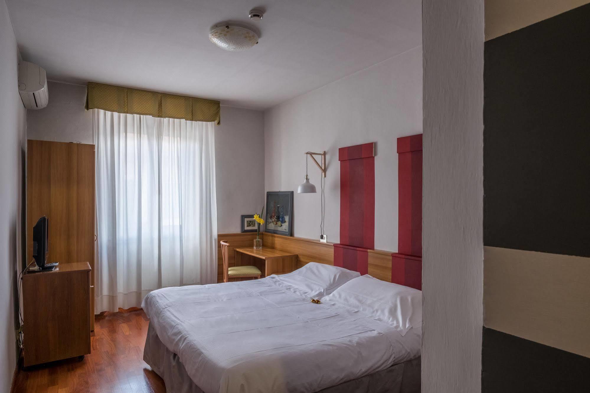 Hotel Colomba フィレンツェ エクステリア 写真